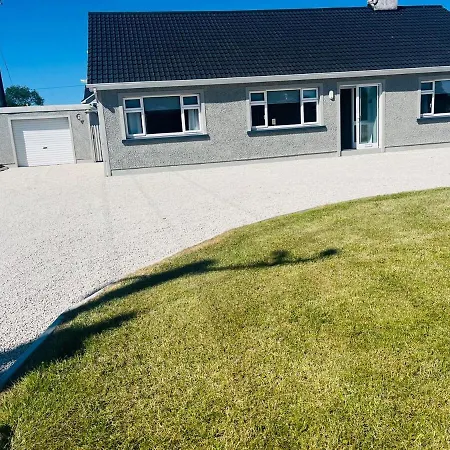 To Everything In Mayo Four Bedrooms Holiday home Balla