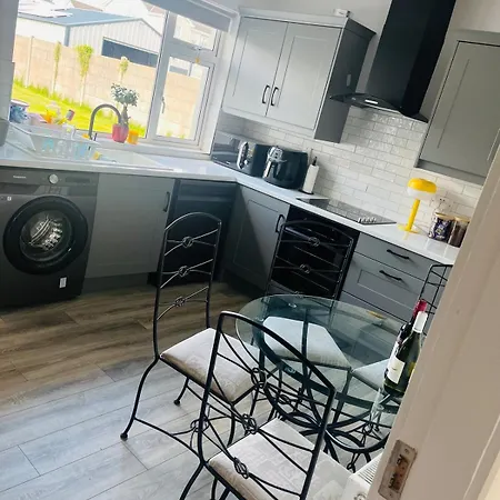 Holiday home To Everything In Mayo Four Bedrooms Balla